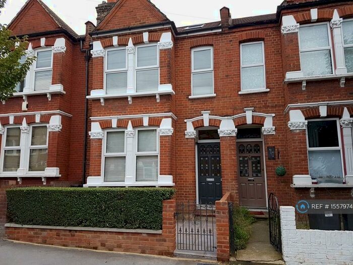 2 Bedroom Flat To Rent In Thornton Heath, Surrey, CR7