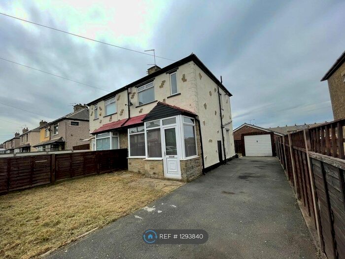 2 Bedroom Semi-Detached House To Rent In Anlaby Street, Bradford BD4