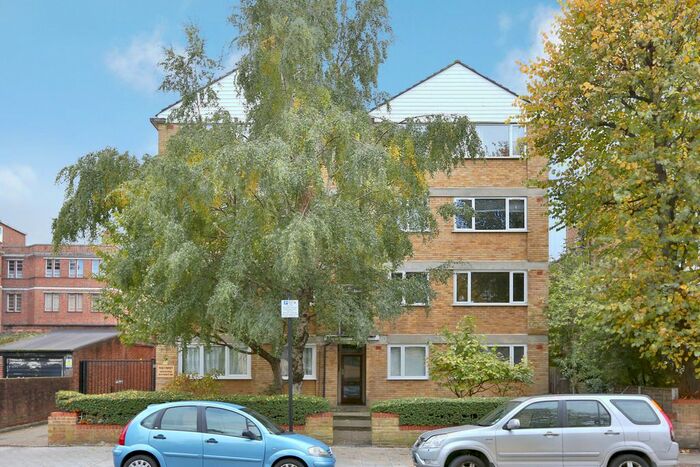 1 Bedroom Flat To Rent In Queens Drive, London, N4