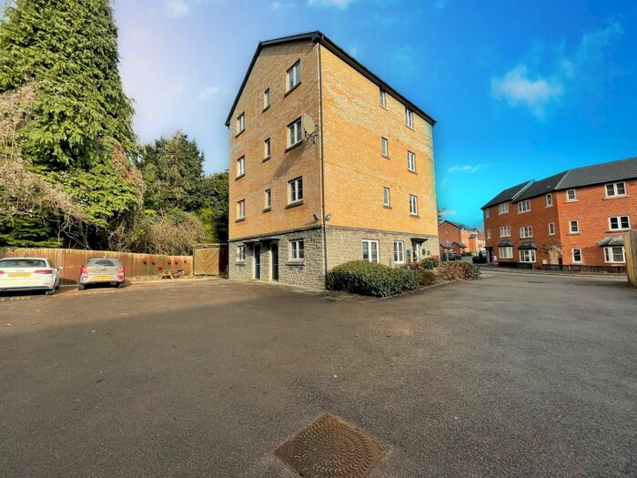 1 Bedroom Studio To Rent In Whitworth Square, Whitchurch, Cardiff, CF14