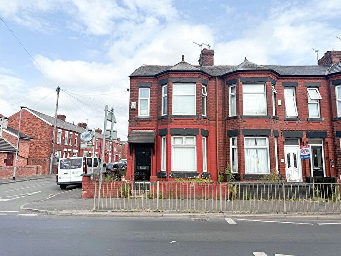 3 Bedroom End Of Terrace House For Sale In Chapman Street, Gorton, Manchester, M18