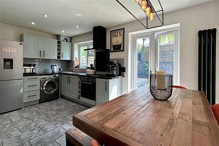 3 Bedroom Semi-Detached House For Sale In The Old Courtyard, Sharston, M22