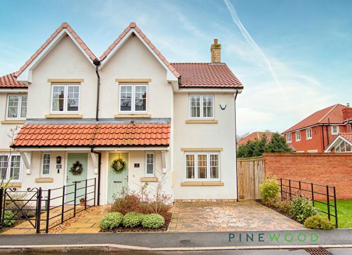 4 Bedroom Semi Detached House For Sale In Settlement Drive, Clowne, Chesterfield, S43