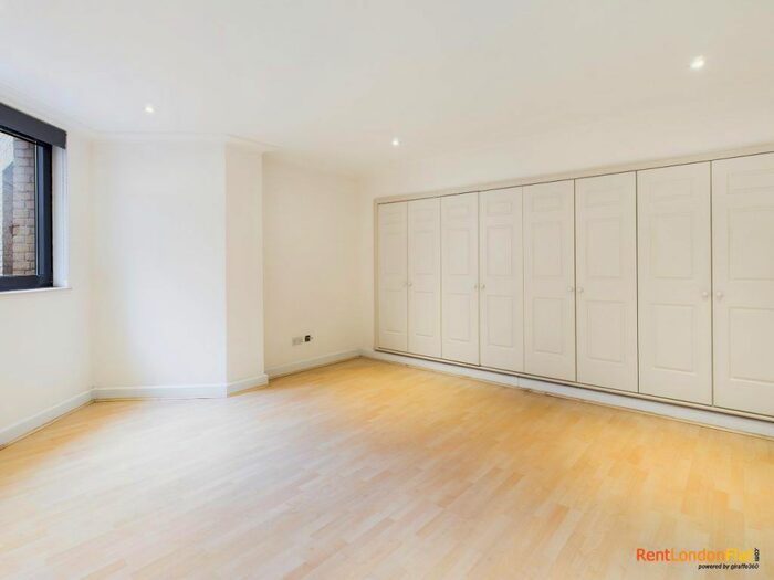 3 Bedroom Flat To Rent In Cromwell Road, London, SW7