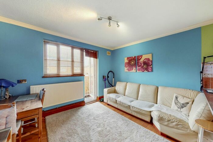 1 Bedroom Flat To Rent In North Road, Ealing, W5