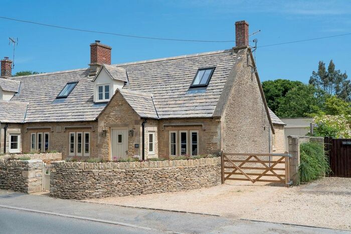 3 Bedroom Semi-Detached House To Rent In The Street, Shipton Moyne, Tetbury, GL8