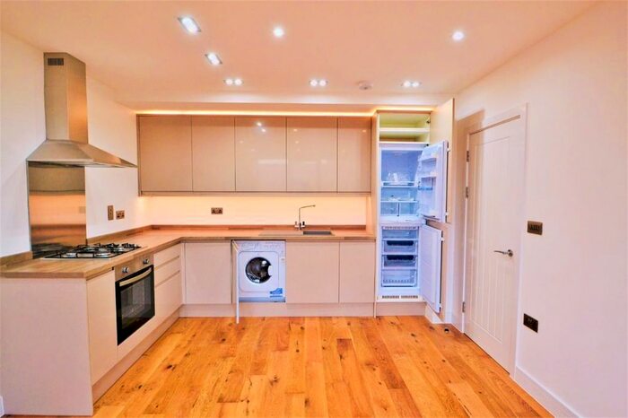 1 Bedroom Flat To Rent In High Street, Ruislip HA4