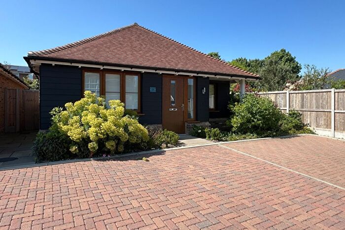 2 Bedroom Bungalow For Sale In The Nightingales, Ringwould, CT14