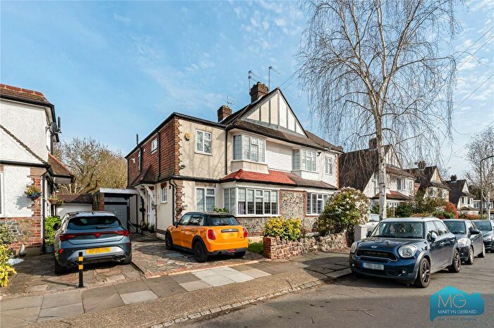 4 Bedroom Semi Detached House For Sale In Great Bushey Drive, London, N20