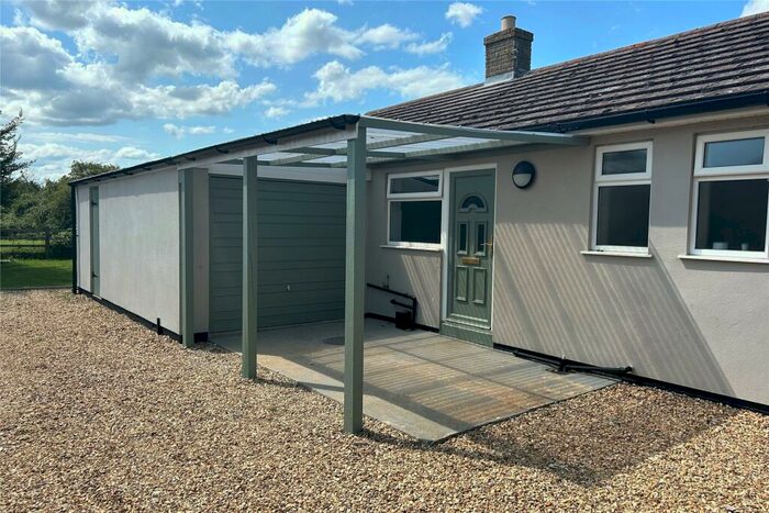 3 Bedroom Bungalow For Sale In Ancaster Lane, Oasby, NG32