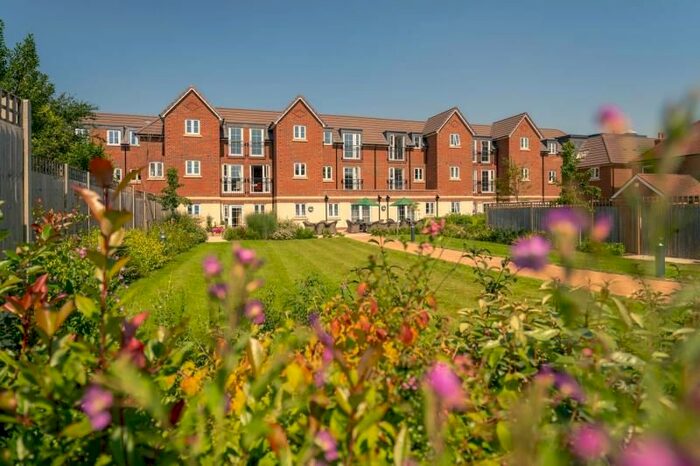 2 Bedroom Flat To Rent In London Road, Knebworth, SG3