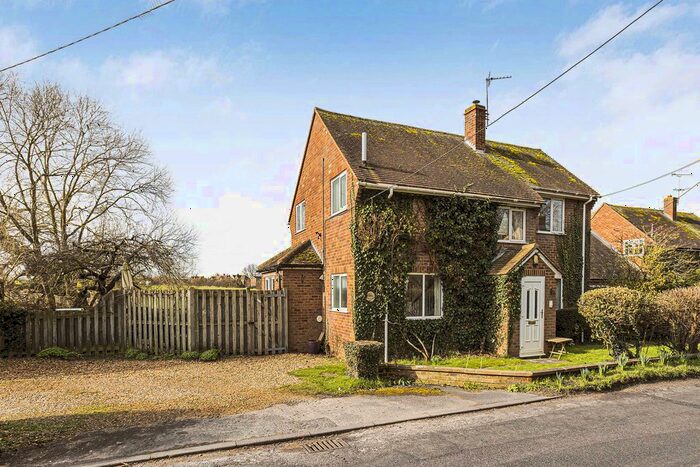 3 Bedroom Detached House For Sale In The Street, Ewelme, OX10
