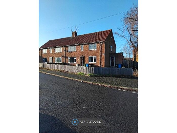2 Bedroom Maisonette To Rent In Sycamore Road, Carlton-In-Lindrick, Worksop, S81