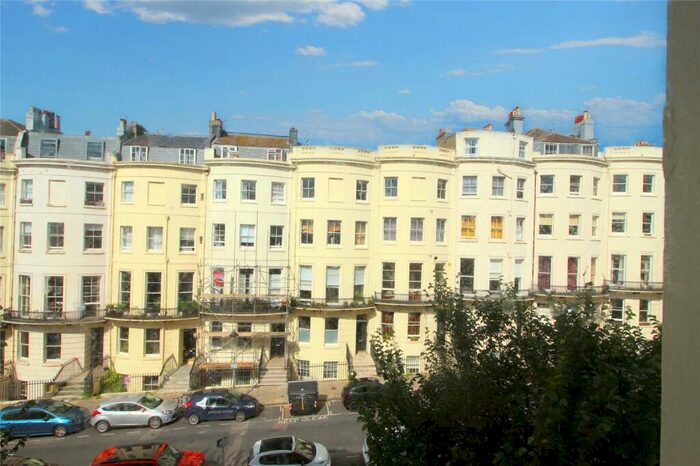 1 Bedroom Flat To Rent In Brunswick Place, Hove, East Sussex, BN3