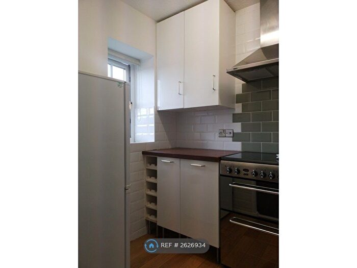 1 Bedroom Flat To Rent In Rosemont Close, Letchworth Garden City, SG6