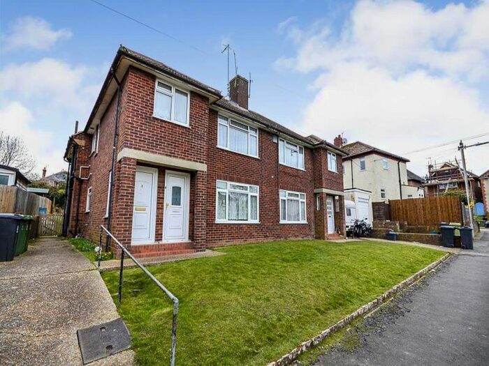 3 Bedroom Flat To Rent In Maberley Road, Bexhill-On-Sea, TN40