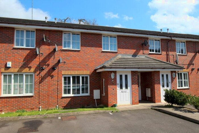 2 Bedroom Flat To Rent In Chaucer Street, Kingsley, Northampton, NN2