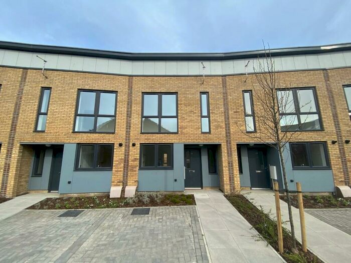 3 Bedroom Terraced House To Rent In Arrow Lane, Newhaven, BN9