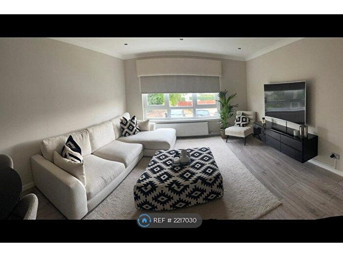 2 Bedroom Flat To Rent In Hamilton Road, Mount Vernon, G32