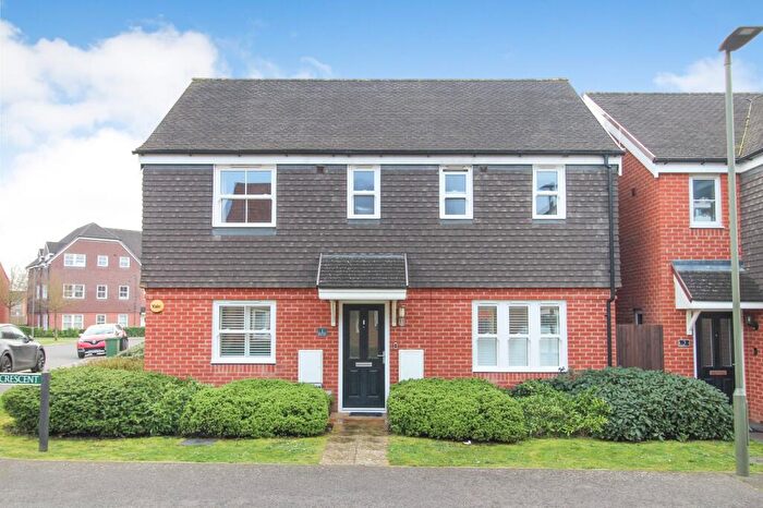 3 Bedroom Detached House For Sale In Eames Crescent, Horley., RH6