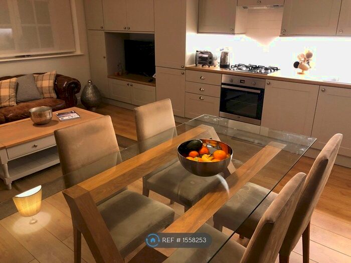 1 Bedroom Flat To Rent In Winkfield Lane, Winkfield, Windsor, SL4