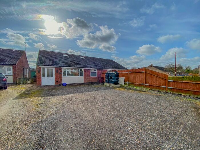 4 Bedroom Semi-Detached Bungalow For Sale In Brookside Close, Yelvertoft, Northampton, NN6