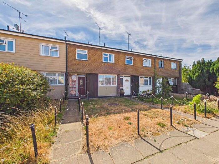 3 Bedroom Terraced House For Sale In Eldart Close, Tilehurst, Reading, RG30