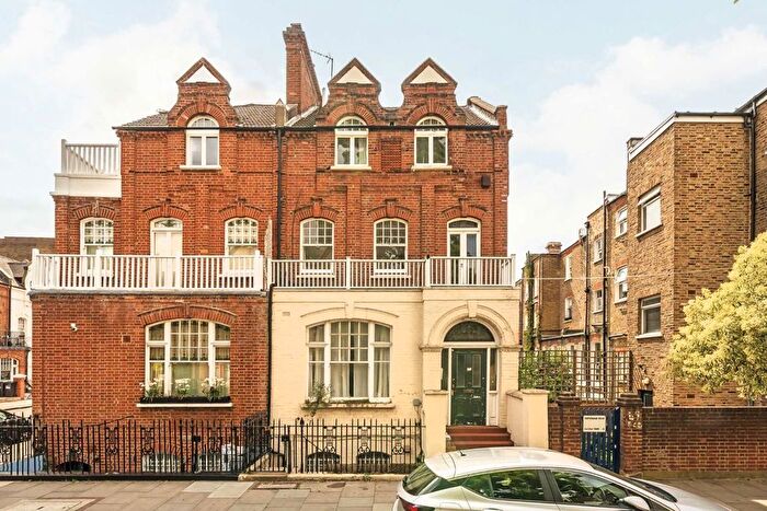 1 Bedroom Flat To Rent In St. Andrews Road, West Kensington, W14