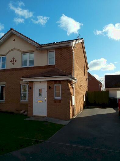 3 Bedroom Semi-Detached House To Rent In Bella Close, Langley Mill, NG16