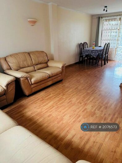 3 Bedroom Terraced House To Rent In Sheppard Street, London, E16