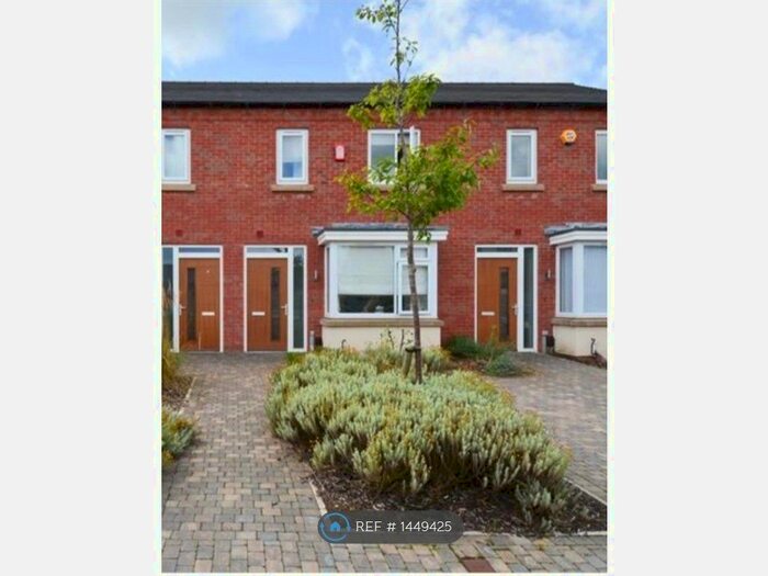 2 Bedroom Terraced House To Rent In Chadwick Close, Birmingham, B45