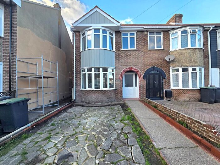 3 Bedroom House To Rent In Rothesay Road, Gosport, PO12