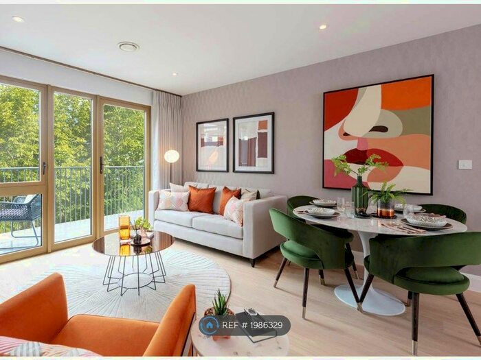 1 Bedroom Flat To Rent In Hive House, Brentford, TW8