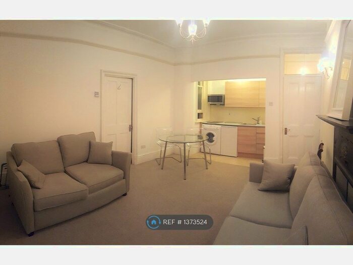 1 Bedroom Flat To Rent In Cathedral Mansions, London, SW1V