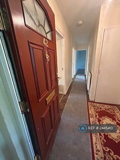 3 Bedroom Flat To Rent In Longhayes Court, Romford, RM6