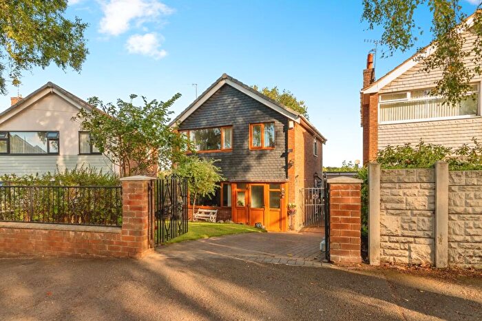 3 Bedroom Detached House For Sale In Brownlow Drive, Nottingham, Nottinghamshire, NG5