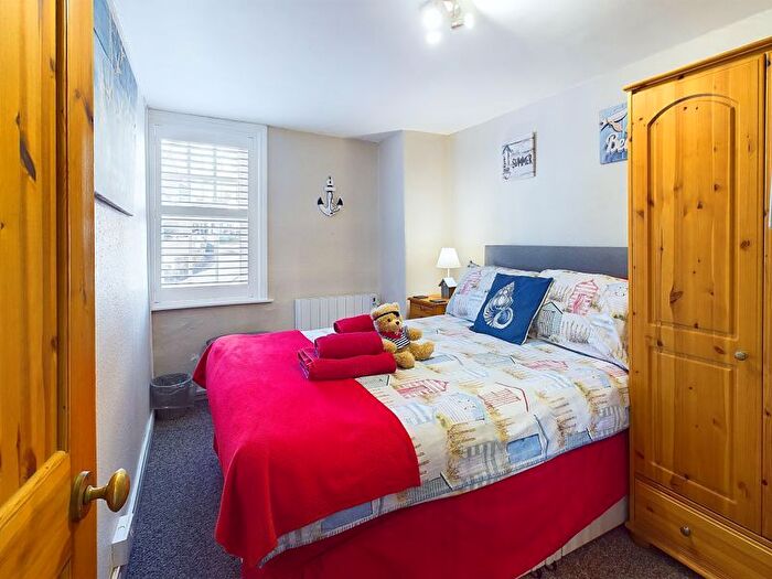 3 Bedroom Cottage For Sale In Brunswick Street, Whitby, YO21