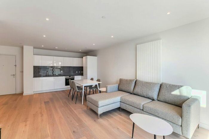 2 Bedroom Flat To Rent In Shipwright Street, London, E16