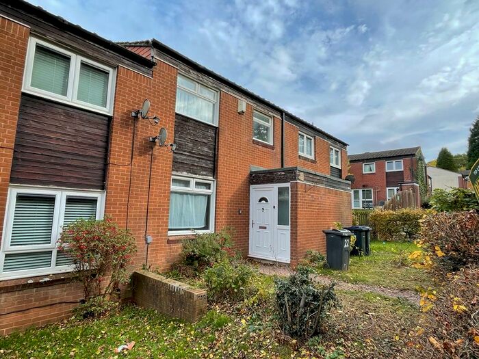 3 Bedroom Terraced House To Rent In Wast Hill Grove, Kings Norton, B98