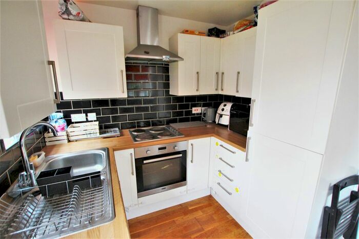 3 Bedroom End Of Terrace House To Rent In Lordship Lane, Tottenham, London N17
