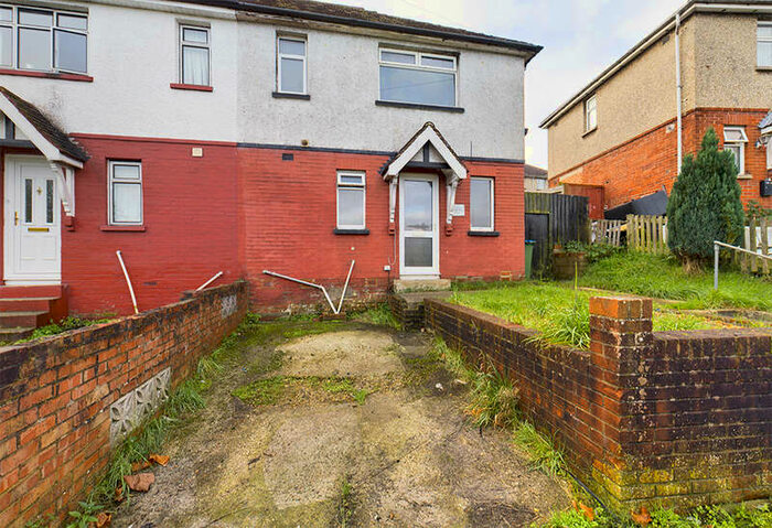 3 Bedroom Semi-Detached House To Rent In Bluebell Road, Southampton, Hampshire, SO16