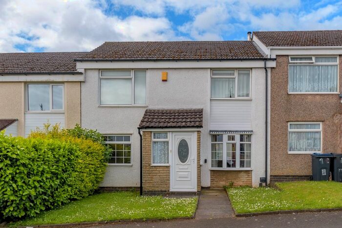 3 Bedroom Terraced House To Rent In The Roundabout, Birmingham, West Midlands, B31