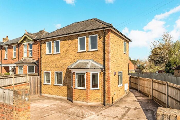 3 Bedroom Semi-Detached House To Rent In Old Charlton Road, Shepperton, TW17