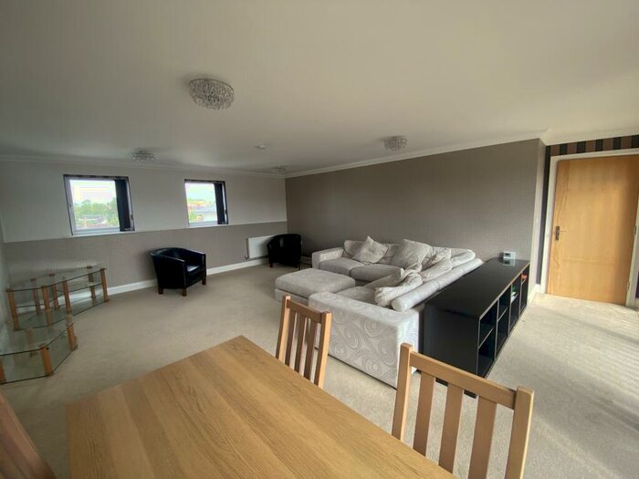 2 Bedroom Flat To Rent In Sir Anthony Eden Way, Warwick, CV34