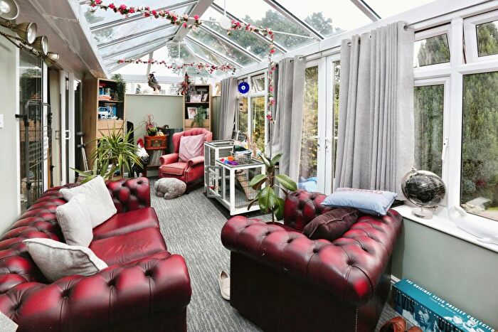 3 Bedroom Bungalow For Sale In Elgin Close, Fareham, Hampshire, PO15