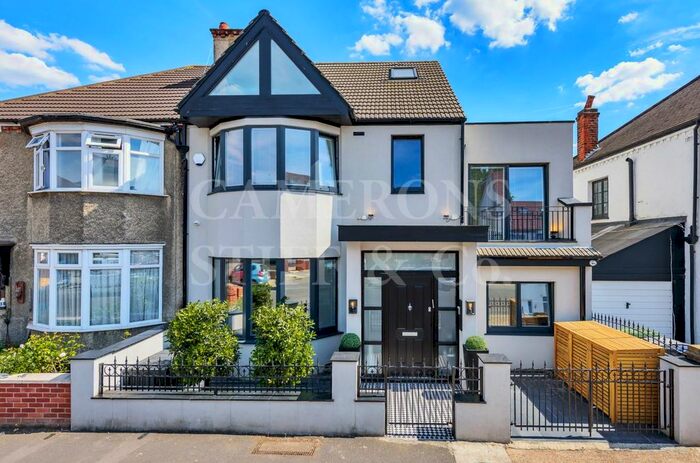 5 Bedroom Semi-Detached House To Rent In Gladstone Park Gardens, London, NW2