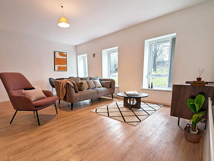 2 Bedroom Apartment To Rent In Rufus Court, Foundry Lane, LS14