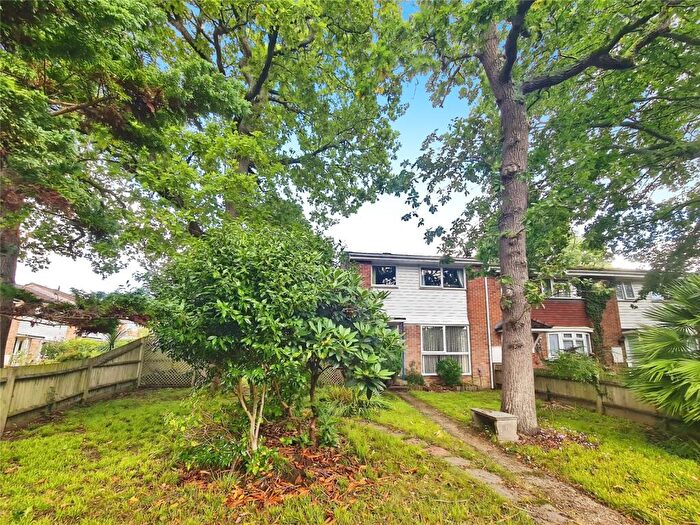 3 Bedroom End Of Terrace House To Rent In Melville Close, Southampton, Hampshire, SO16