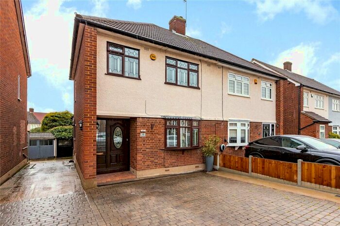 3 Bedroom Semi-Detached House To Rent In Rutland Drive, Hornchurch, Essex, RM11
