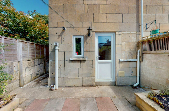 7 Bedroom House To Rent In Hayes Place, BA2
